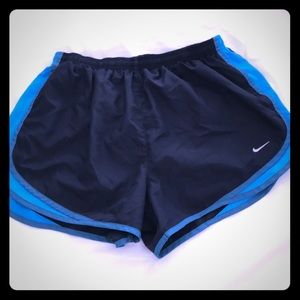 Nike Shorts. Sz L.